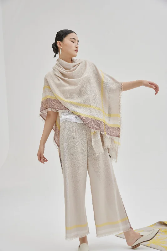 Super fine cashmere U-shape cloak