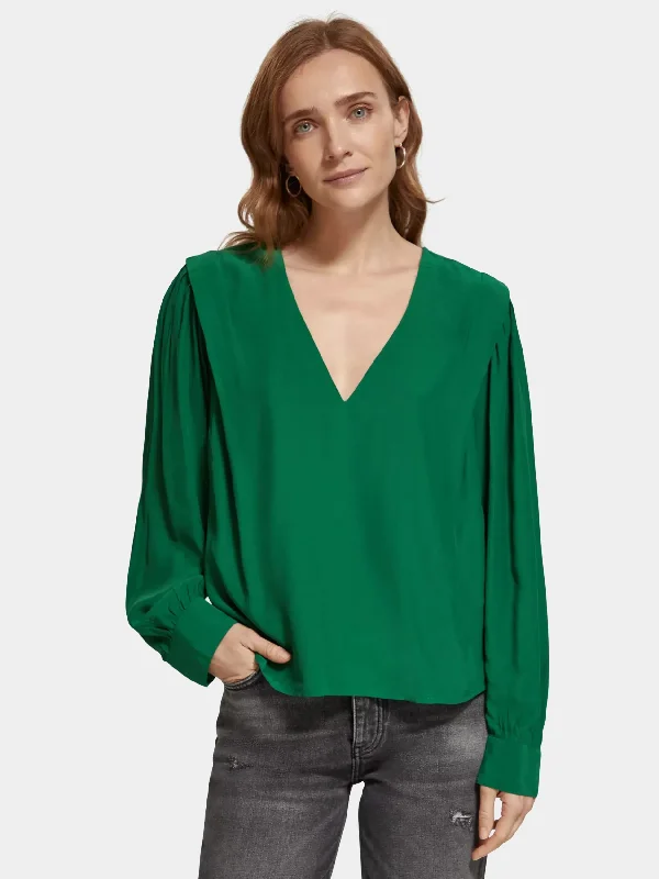 Long sleeved v-neck blouse