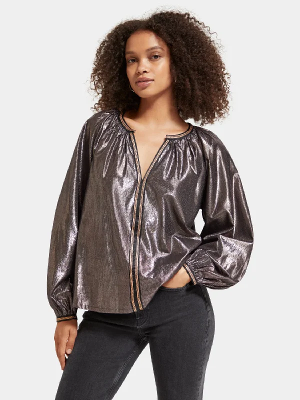 Shiny balloon sleeve blouse