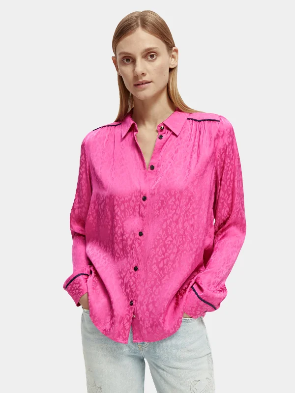 Slim-fit piped shirt