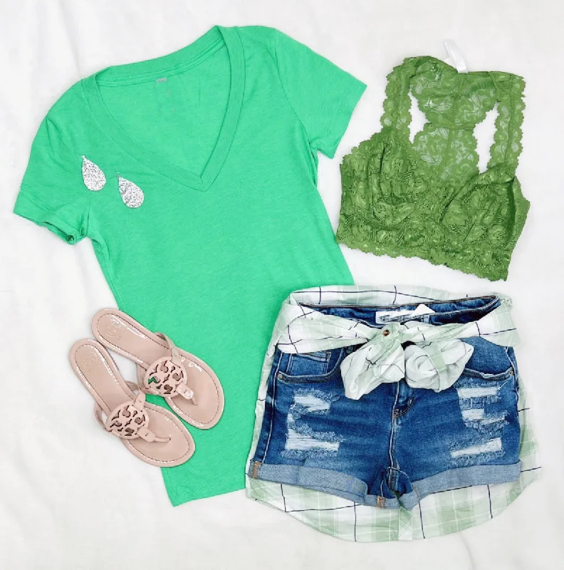 BASIC SHORT SLEEVE DEEP V TEE - GREEN