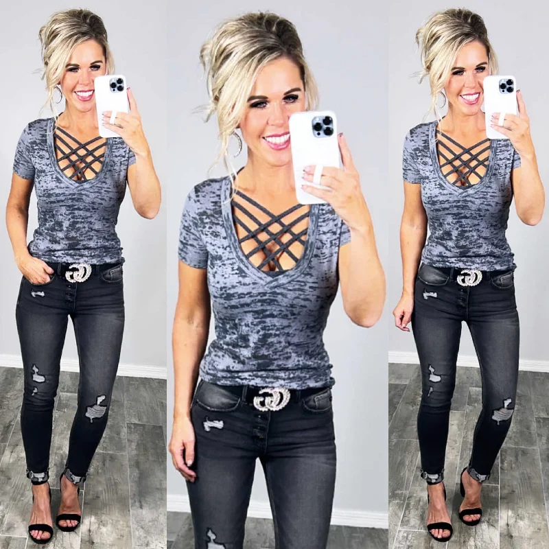 BASIC BURNOUT DEEP V-NECK TEE - GREY